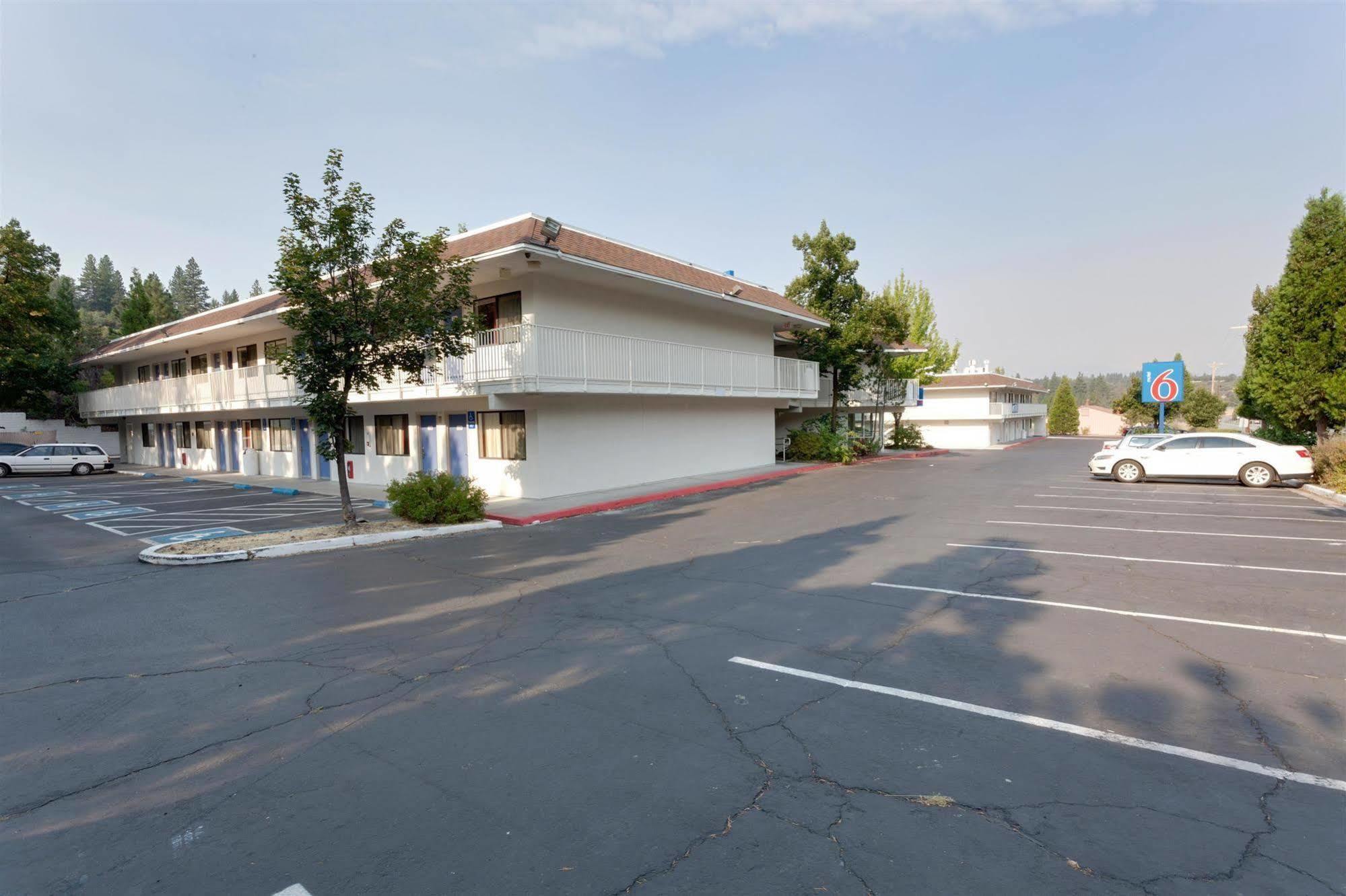 Motel 6 Weed - Mount Shasta Exterior foto